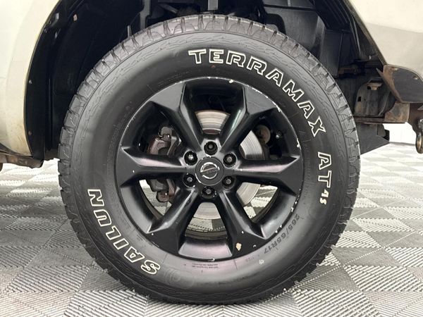 2013-Nissan-Pathfinder-25-dCi-SE-Auto image:4