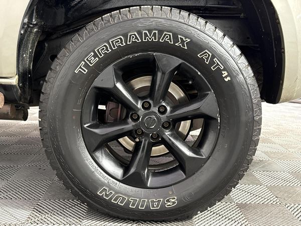 2013-Nissan-Pathfinder-25-dCi-SE-Auto image:6