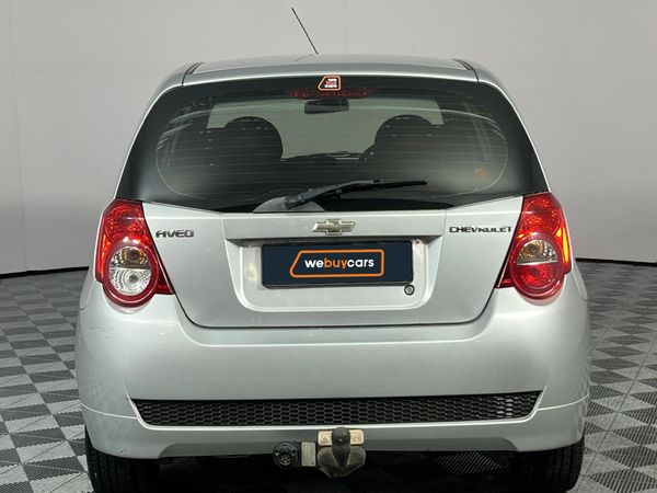 2013-Chevrolet-Aveo-16-L-Hatch image:14