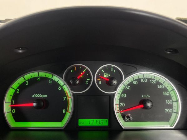 2013-Chevrolet-Aveo-16-L-Hatch image:2