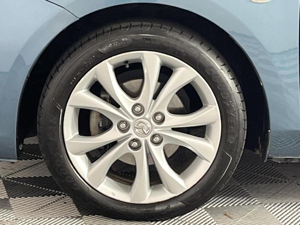 2010-Mazda-3-16-Sport-Dynamic image:3