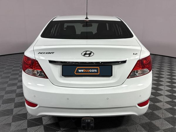 2014-Hyundai-Accent-16-GLS-Fluid image:18