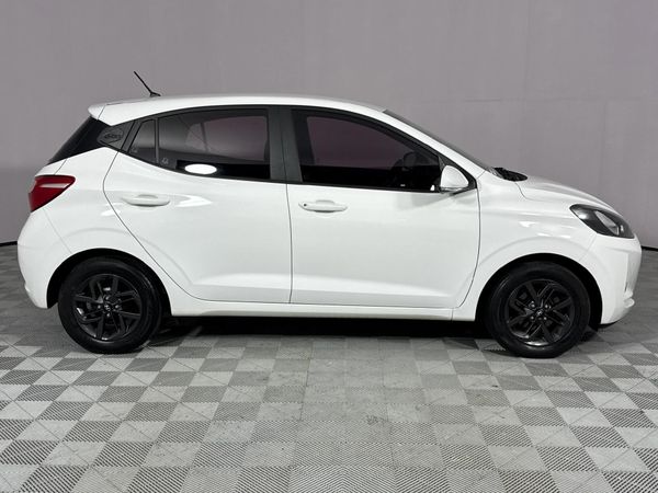 2021-Hyundai-Grand-i10-10-Fluid image:14