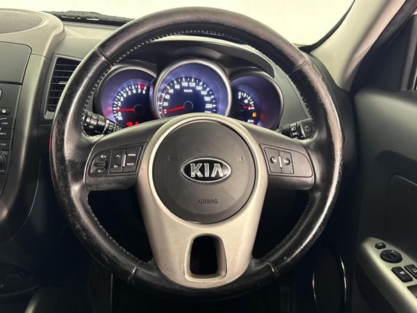 2014-Kia-Soul-20 image:8