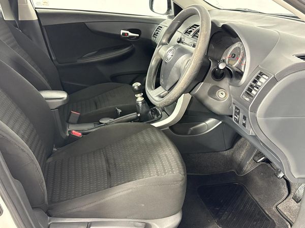 2012-Toyota-Corolla-16-Professional image:6