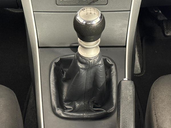 2012-Toyota-Corolla-16-Professional image:7