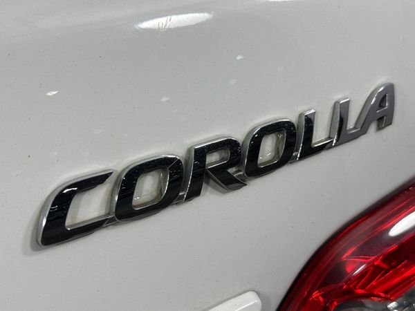 2012-Toyota-Corolla-16-Professional image:8