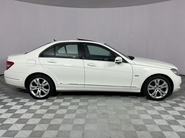 2010-Mercedes-Benz-C-Class-C-220-CDi-BE-Avantgarde-Auto image:13