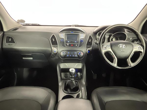 2015-Hyundai-ix35-17-CRDi-Premium image:1