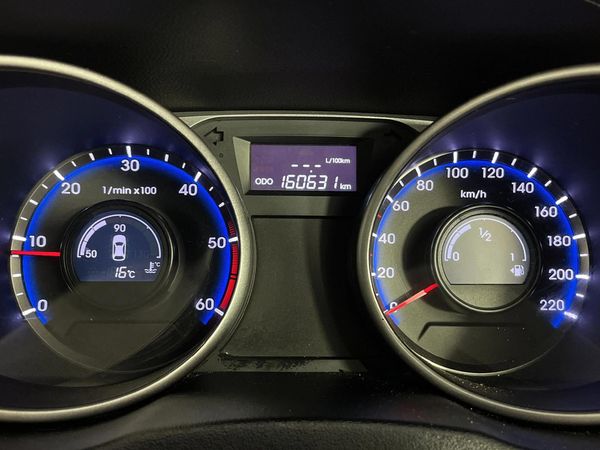 2015-Hyundai-ix35-17-CRDi-Premium image:2