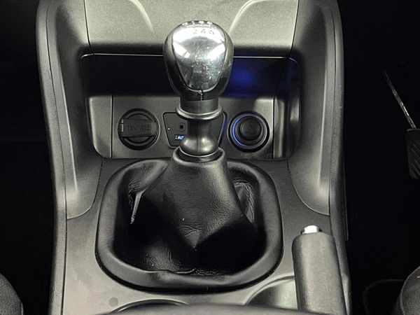 2015-Hyundai-ix35-17-CRDi-Premium image:7