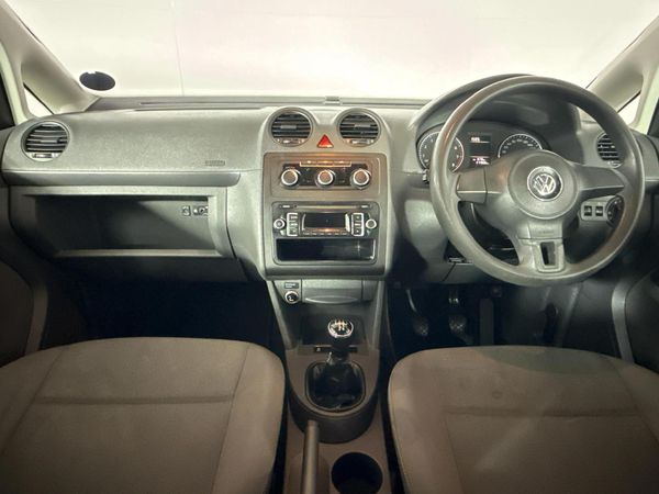 2013-Volkswagen-Caddy-16i-Trendline image:1