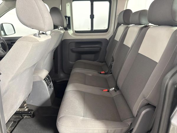 2013-Volkswagen-Caddy-16i-Trendline image:3