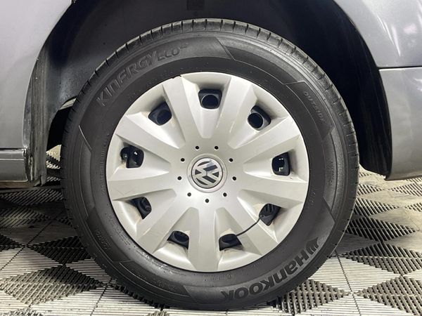 2013-Volkswagen-Caddy-16i-Trendline image:6