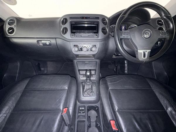 2013-Volkswagen-Tiguan-14-TSI-Bluemotion-Trend-Fun-Auto-110kW image:1