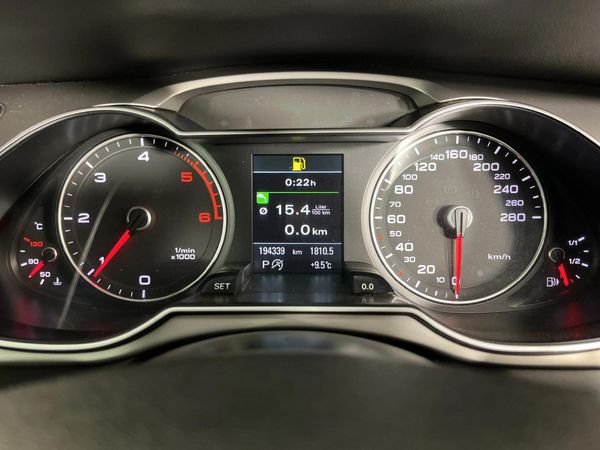 2015-Audi-A4-20-TDI-SE-Auto image:2