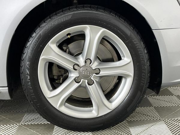 2015-Audi-A4-20-TDI-SE-Auto image:5