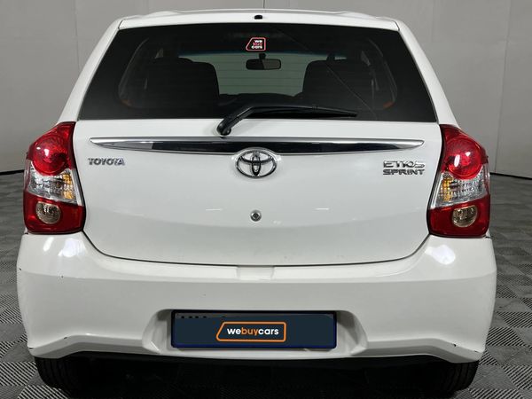 2019-Toyota-Etios-15-XS-5-dr image:14