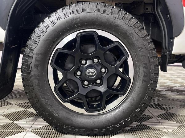2019-Toyota-Hilux-28-GD-6-GR-S-4x4-Auto-Double-Cab image:7