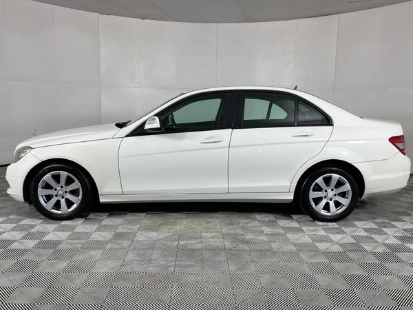 2008-Mercedes-Benz-C-Class-C-180K-Classic-Auto image:18