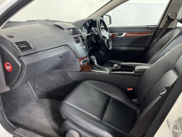 2008-Mercedes-Benz-C-Class-C-180K-Classic-Auto image:8