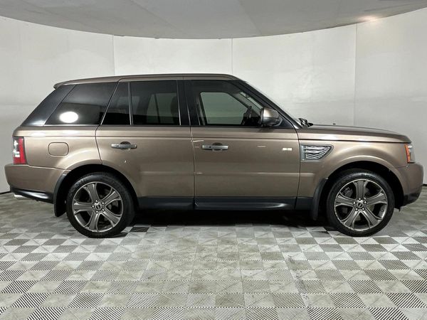 2010-Land-Rover-Range-Rover-50-V8-SC-SE image:16