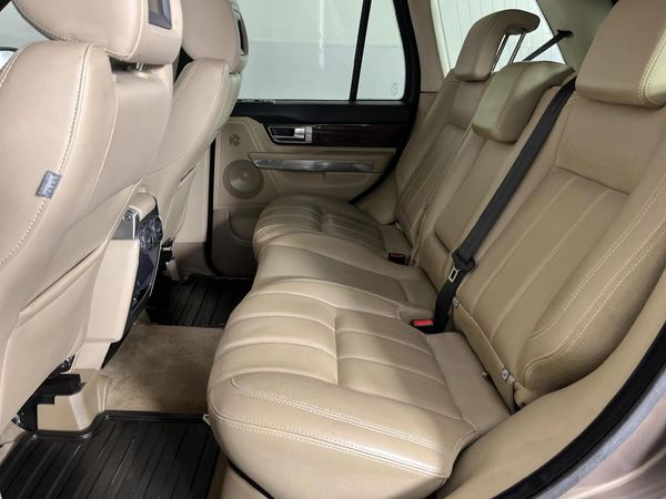 2010-Land-Rover-Range-Rover-50-V8-SC-SE image:3