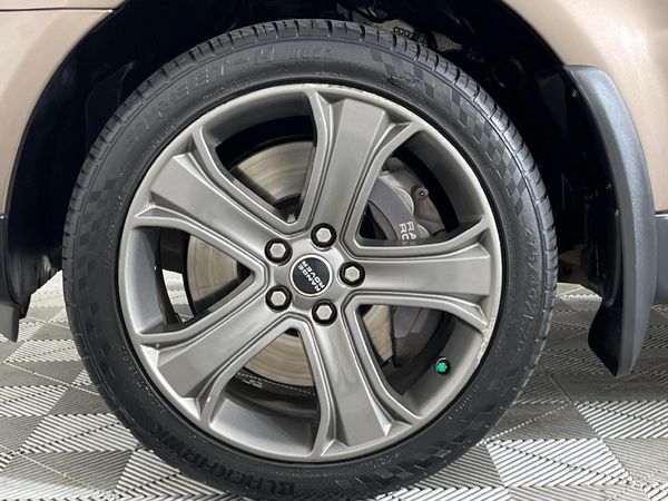 2010-Land-Rover-Range-Rover-50-V8-SC-SE image:4