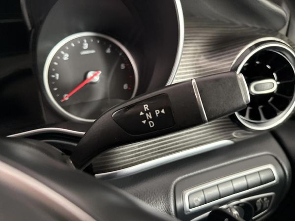 2019-Mercedes-Benz-V-Class-V-250-Bluetec-Auto image:10