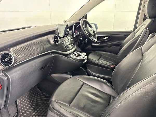 2019-Mercedes-Benz-V-Class-V-250-Bluetec-Auto image:8