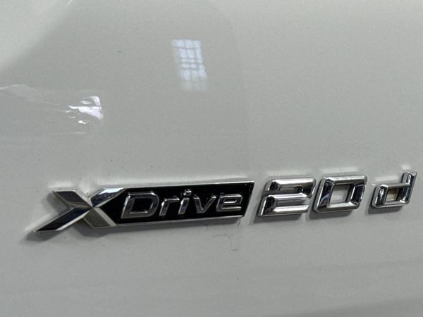 2022-BMW-X3-xDrive20d image:11