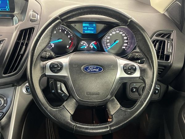2016-Ford-Kuga-15-EcoBoost-Ambiente-Auto image:12