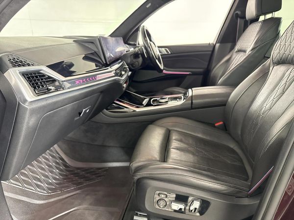 2023-BMW-X7-xDrive-40d-Design-Pure-Excellence image:8