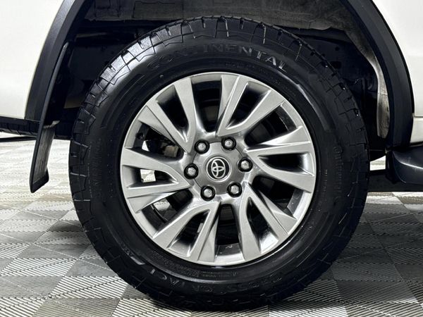 2022-Toyota-Fortuner-28-GD-6-Raised-Body-Auto image:7