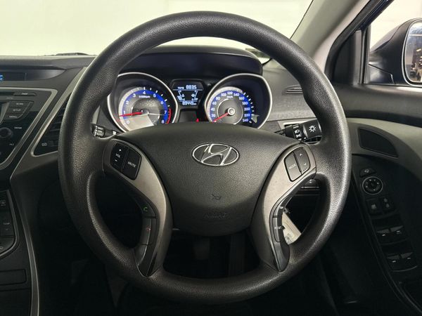 2014-Hyundai-Elantra-16-Premium image:10