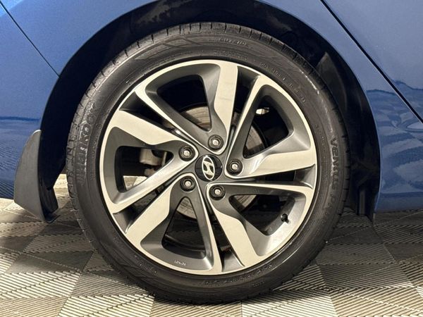 2014-Hyundai-Elantra-16-Premium image:7