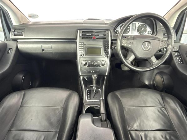 2011-Mercedes-Benz-B-Class-B-200-CDI-Auto image:1