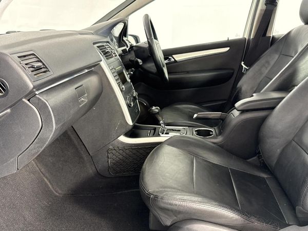 2011-Mercedes-Benz-B-Class-B-200-CDI-Auto image:8