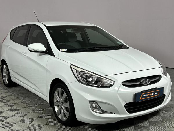2015-Hyundai-Accent-16-Fluid-5-dr image:15