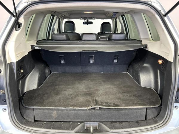 2014-Subaru-Forester-25-XS-Premium-Auto image:14