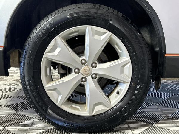 2014-Subaru-Forester-25-XS-Premium-Auto image:7