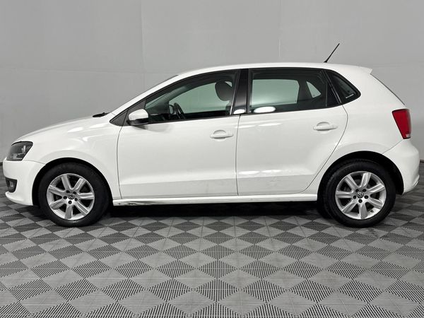 2012-Volkswagen-Polo-14-Comfortline-5-dr image:19