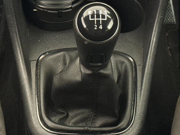 2016-Volkswagen-Polo-GP-14-TDI-Trendline image:10