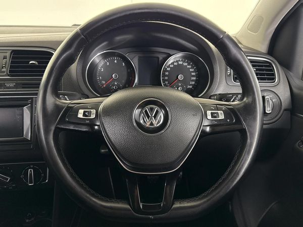 2015-Volkswagen-Polo-GP-12-TSI-Comfortline-66kW image:11