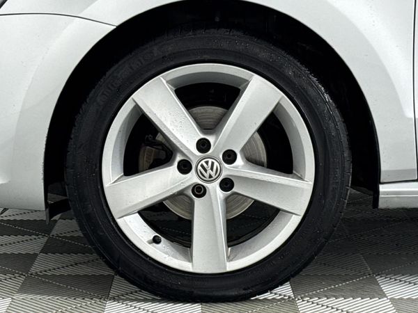 2015-Volkswagen-Polo-GP-12-TSI-Comfortline-66kW image:4