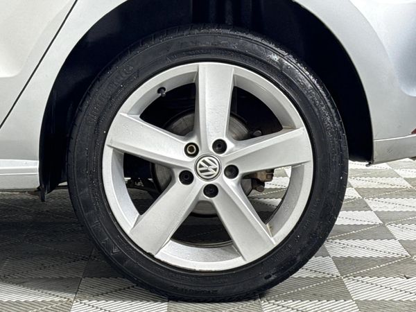 2015-Volkswagen-Polo-GP-12-TSI-Comfortline-66kW image:6