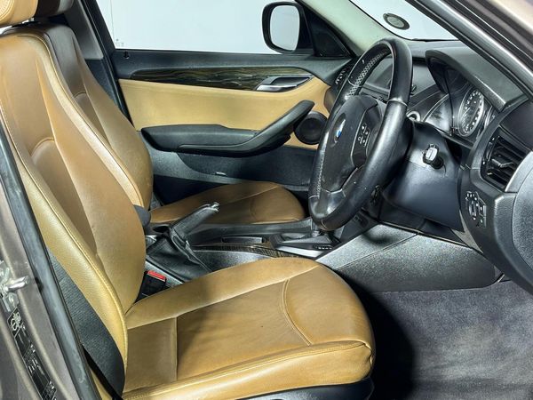 2011-BMW-X1-xDrive23d-Auto image:9