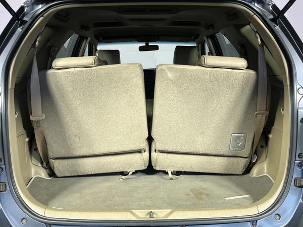 2011-Toyota-Fortuner-30-D-4D-Raised-Body image:13