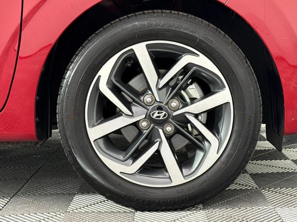 2021-Hyundai-Grand-i10-12-Fluid-Auto image:4