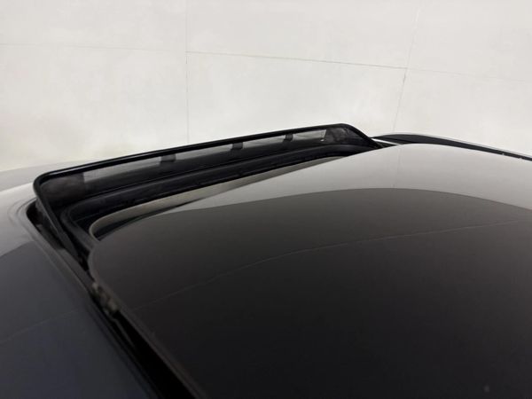 2011-Audi-Q5-30-TDI-quattro-Auto image:13